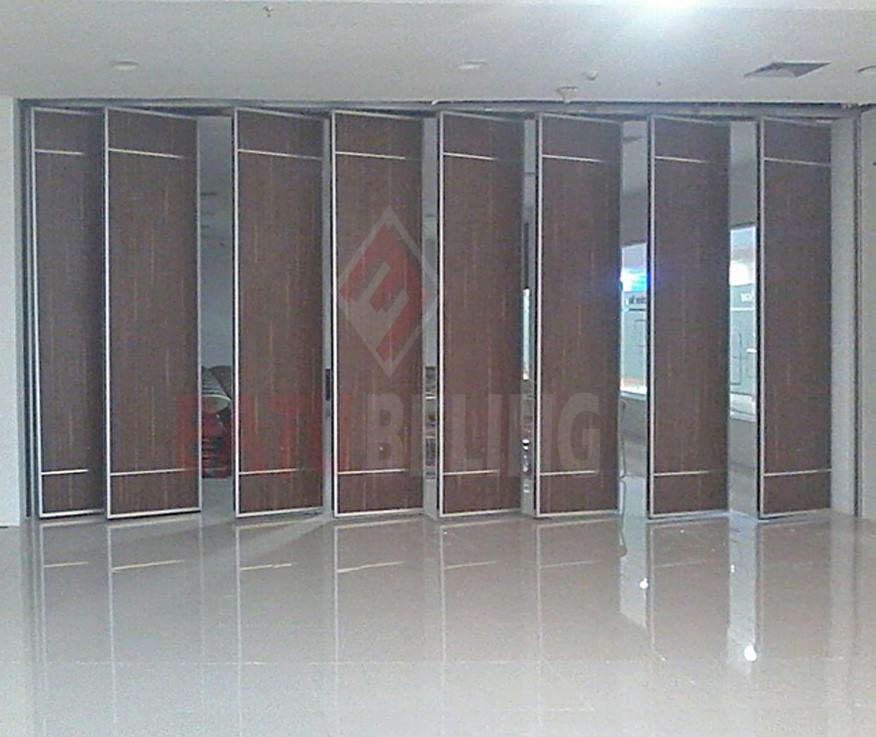 Pintu Lipat Semi Peredam di BG Junction Surabaya